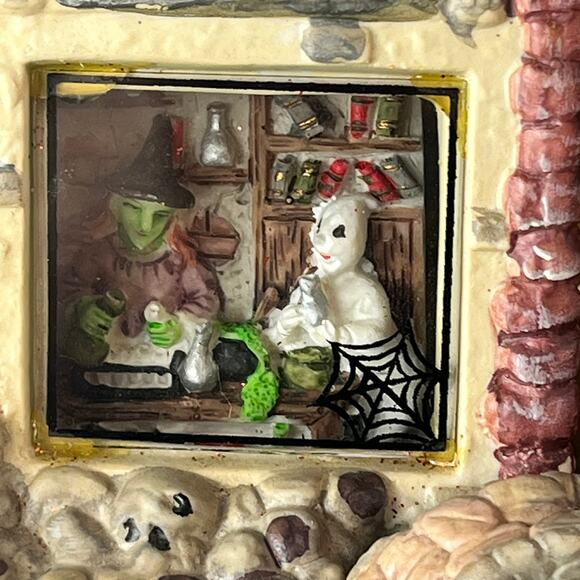 Halloween Village Lighted Laboratory Witches Brew Mummy Haunted House Ceramic - Picture 8 of 16